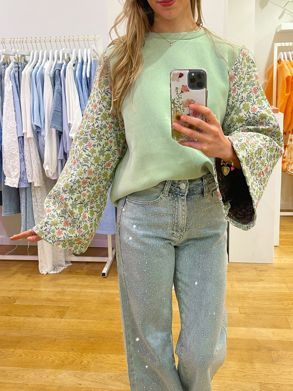 Flower daisy sweat green